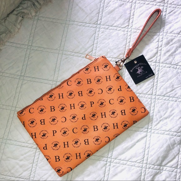 Beverley Hills Polo club wristlet - Picture 4 of 6